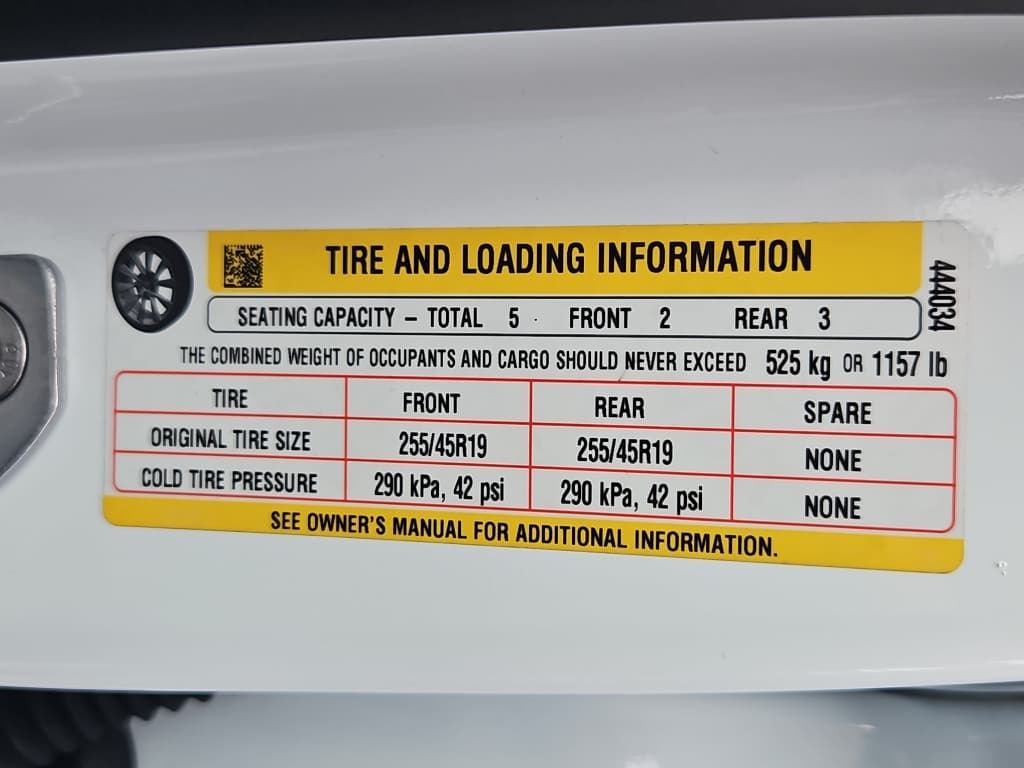 2022 Tesla Model Y view 26