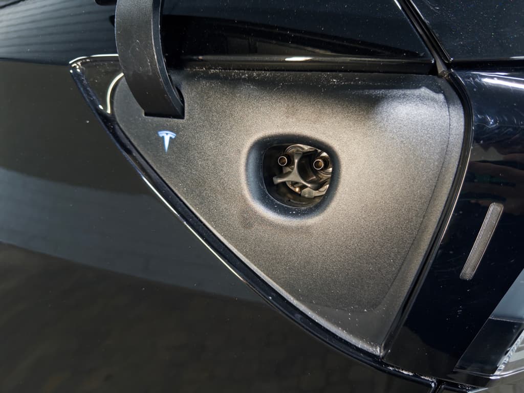 2026 Tesla Model Y view 5