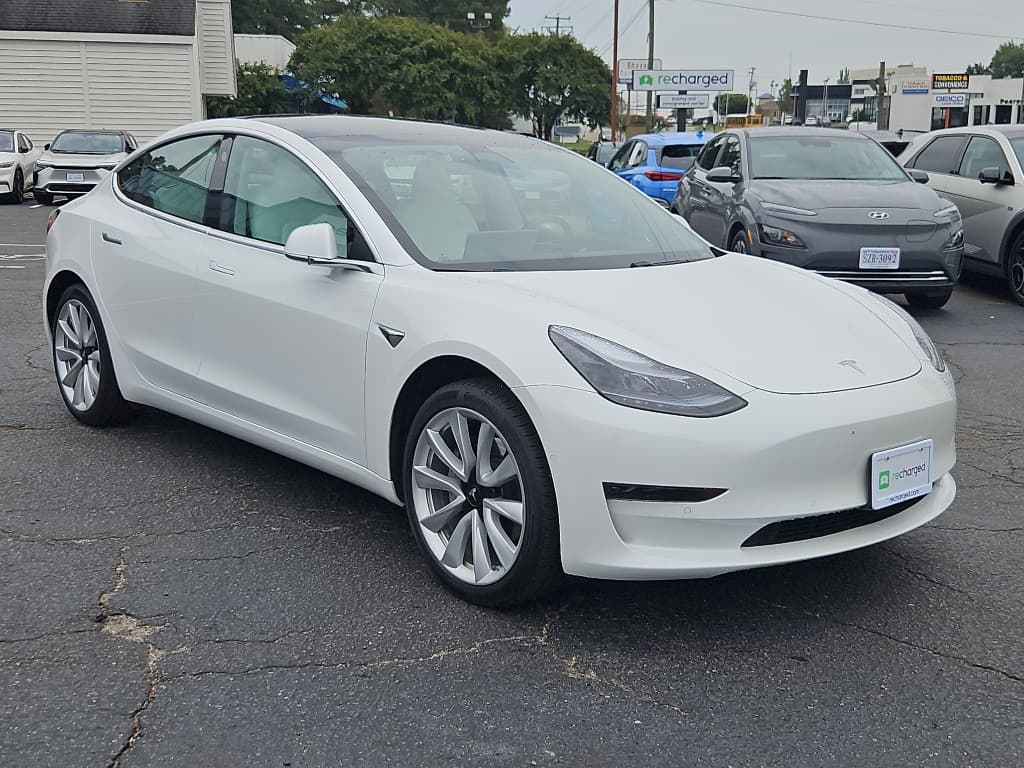 2019 Tesla Model 3 view 4