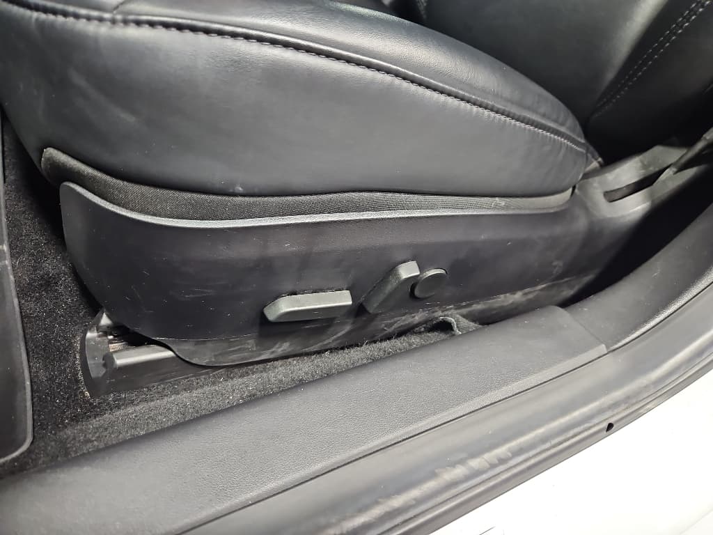 2019 Tesla Model 3 view 6