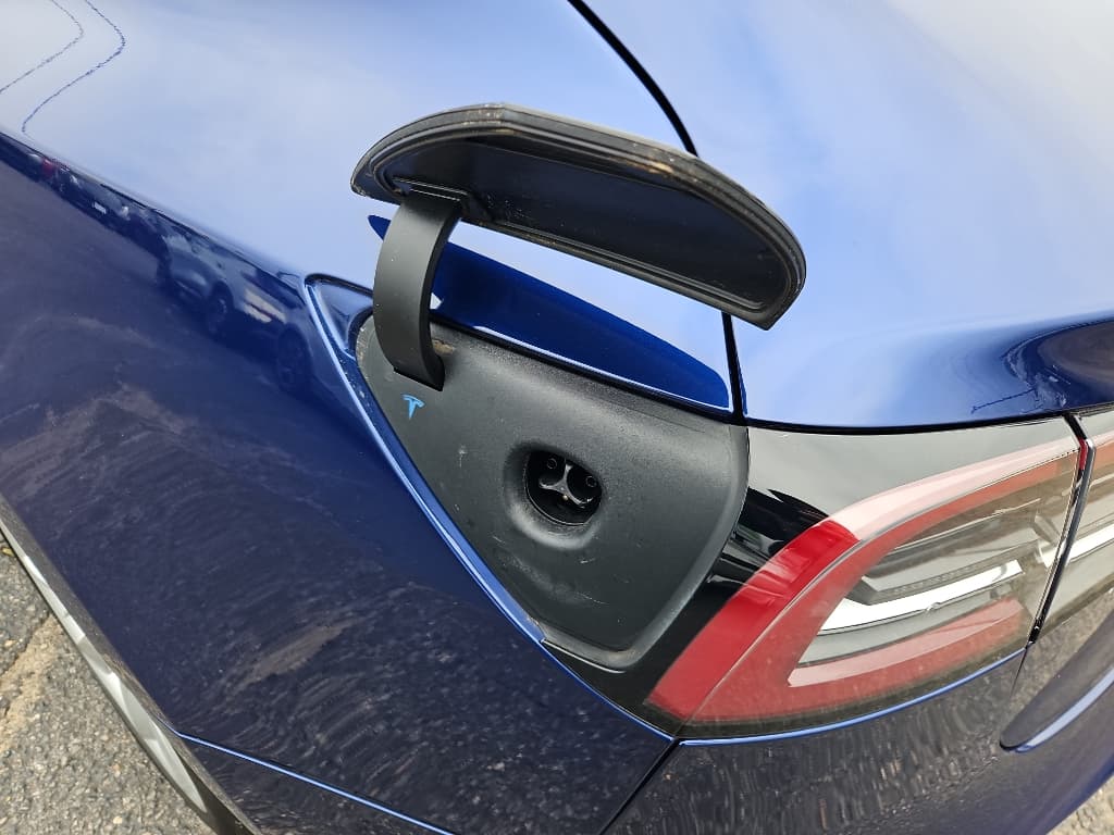2019 Tesla Model 3 view 5