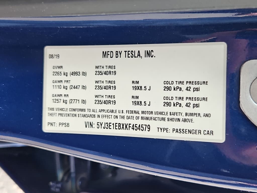 2019 Tesla Model 3 view 24