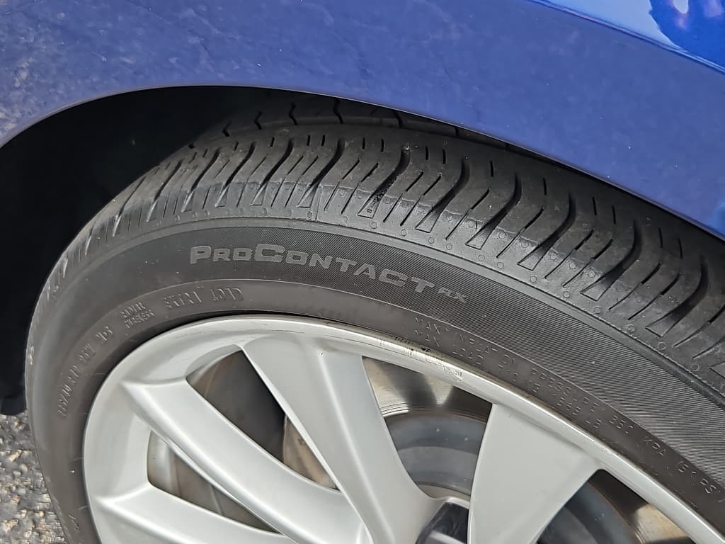 2019 Tesla Model 3 view 29