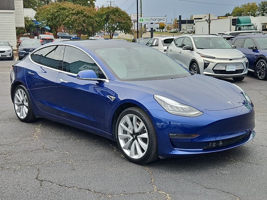2019 Tesla Model 3 view 4