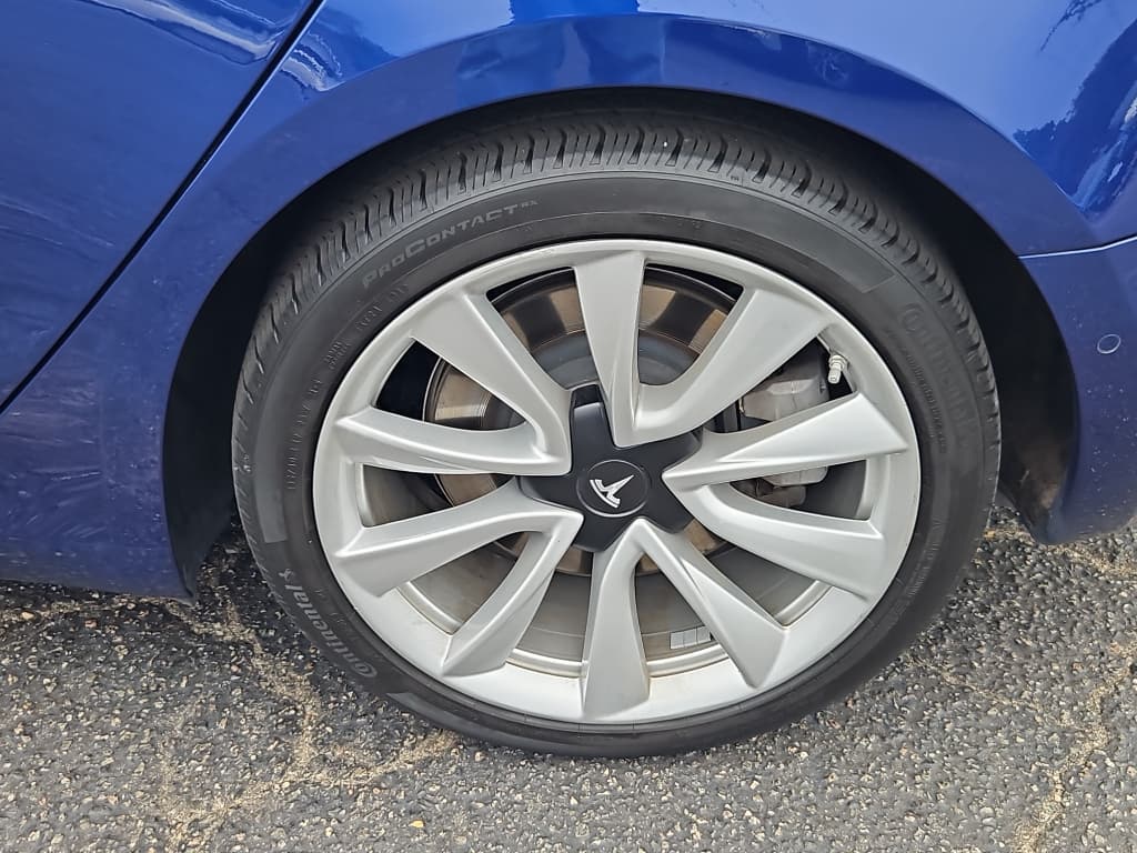 2019 Tesla Model 3 view 28