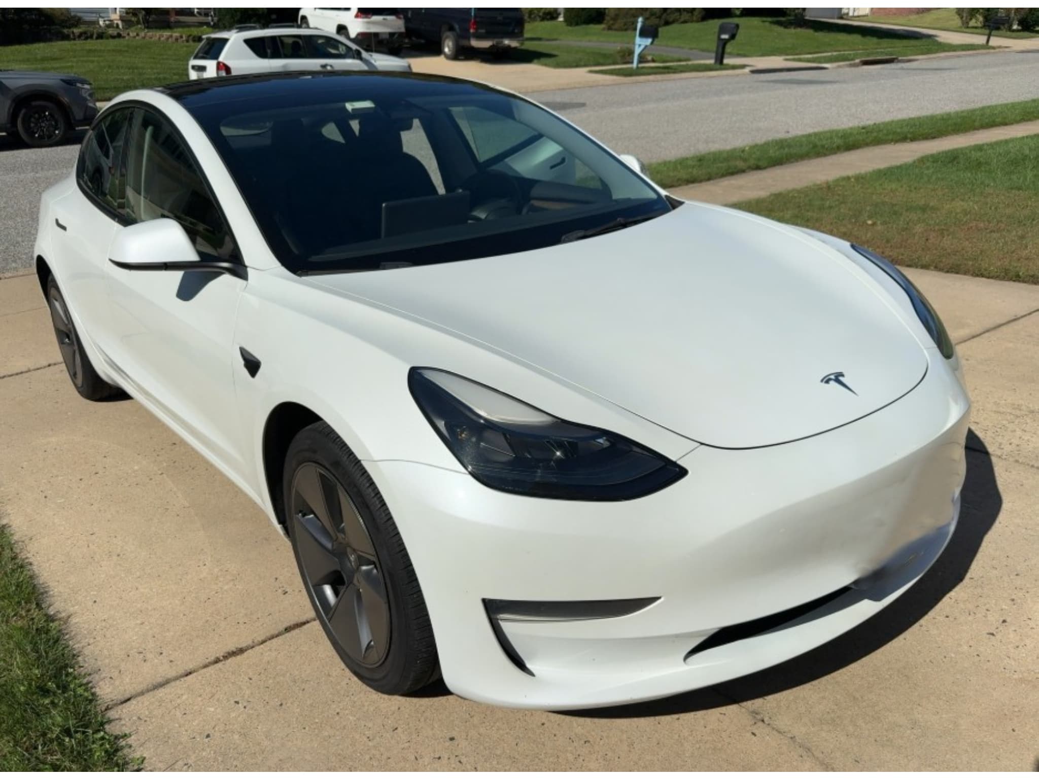 2023 Tesla Model 3 view 4