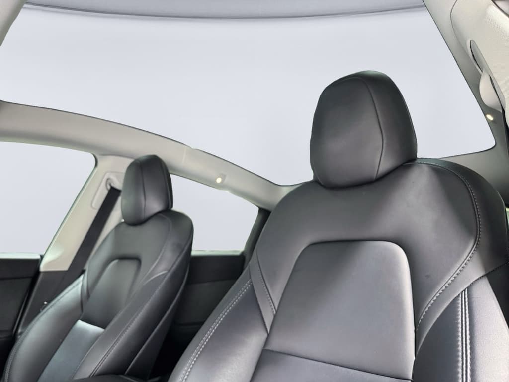 2022 Tesla Model Y view 22