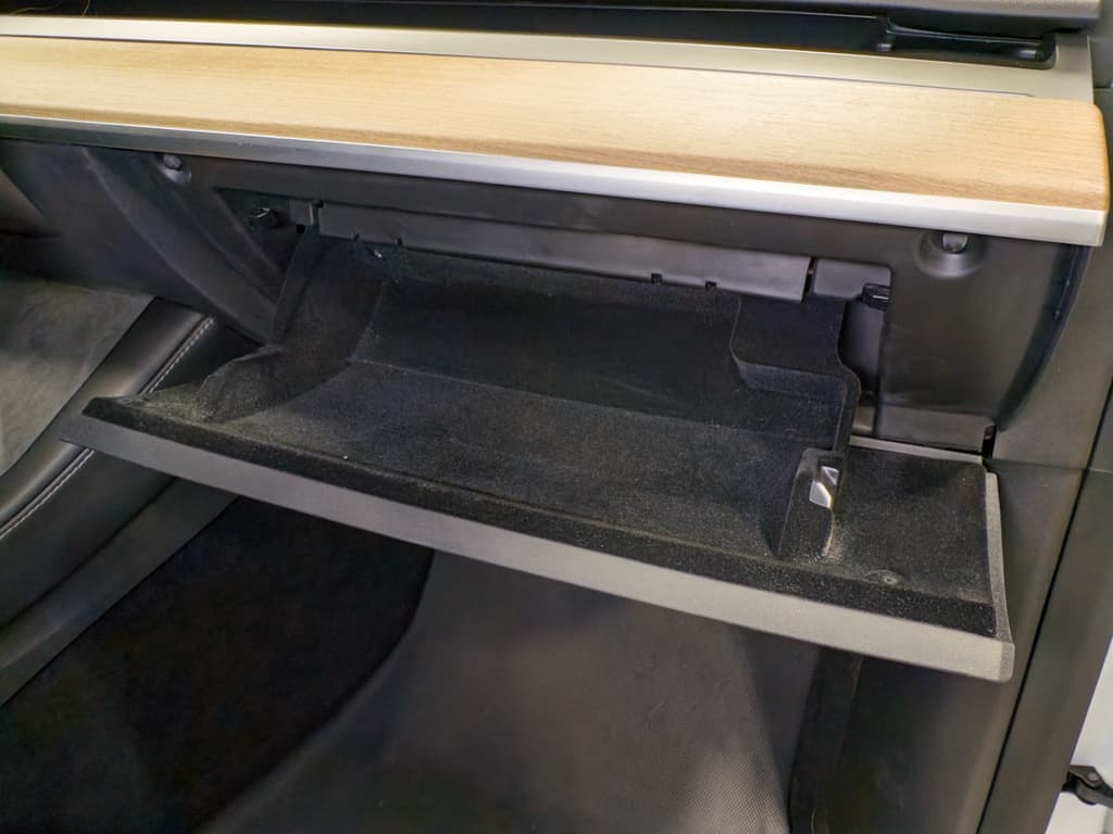 2022 Tesla Model Y view 18