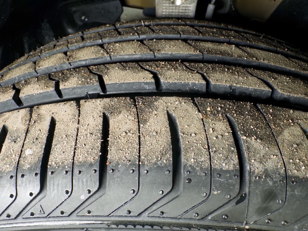 2022 Tesla Model Y view 36