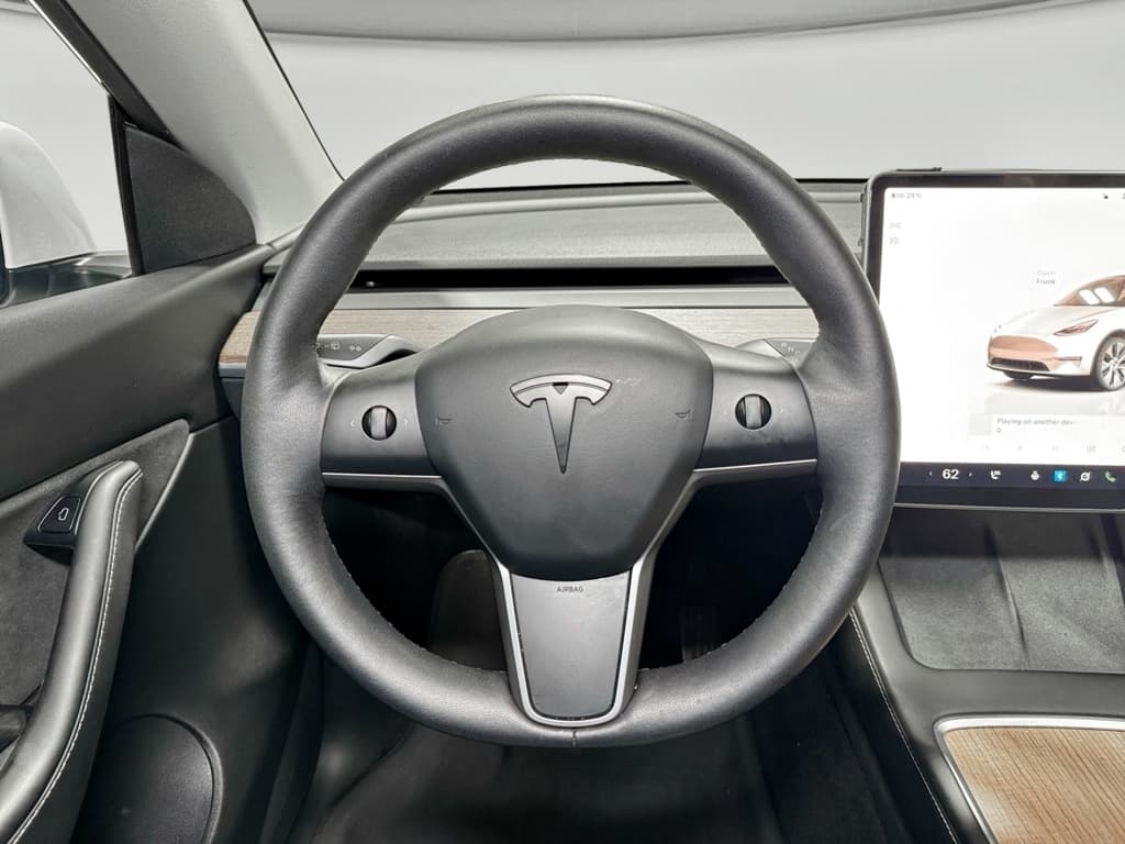 2022 Tesla Model Y view 7