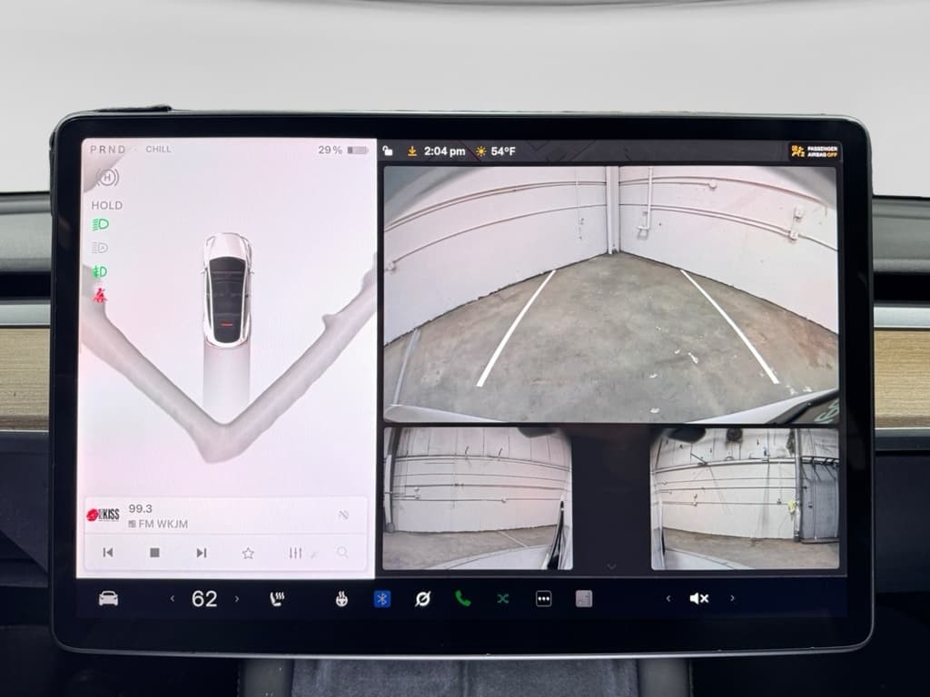 2022 Tesla Model Y view 13