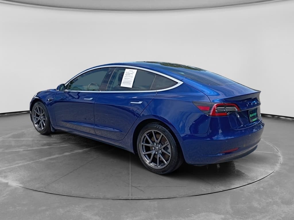 2019 Tesla Model 3 view 4