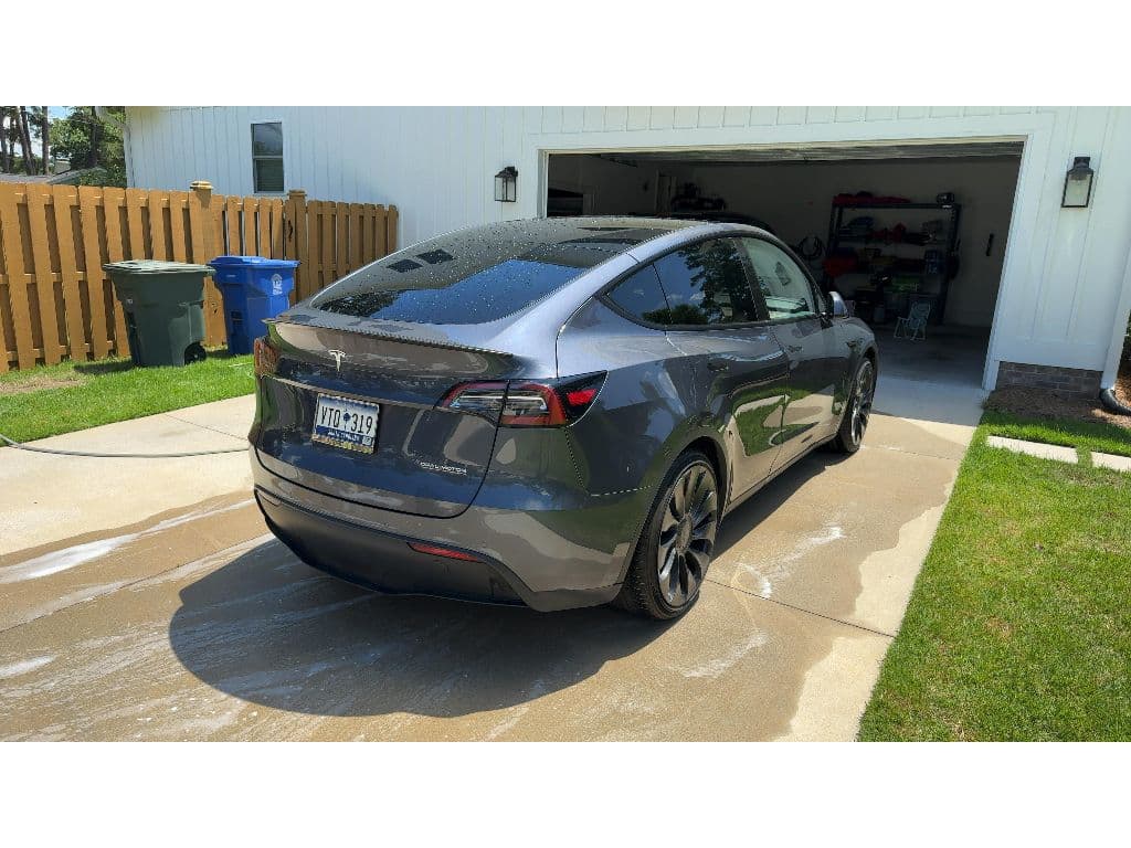 2022 Tesla Model Y view 3