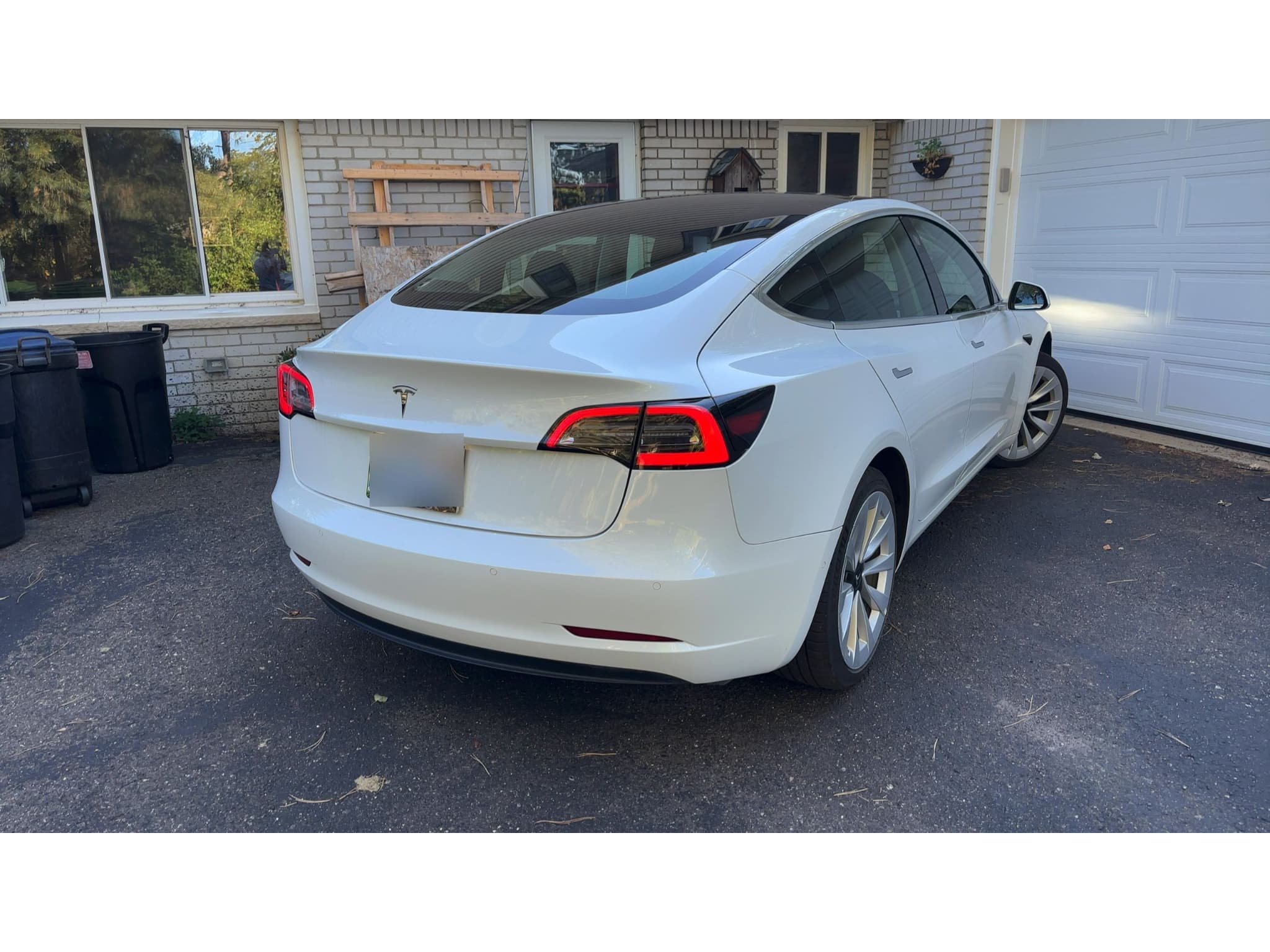 2019 Tesla Model 3 view 7