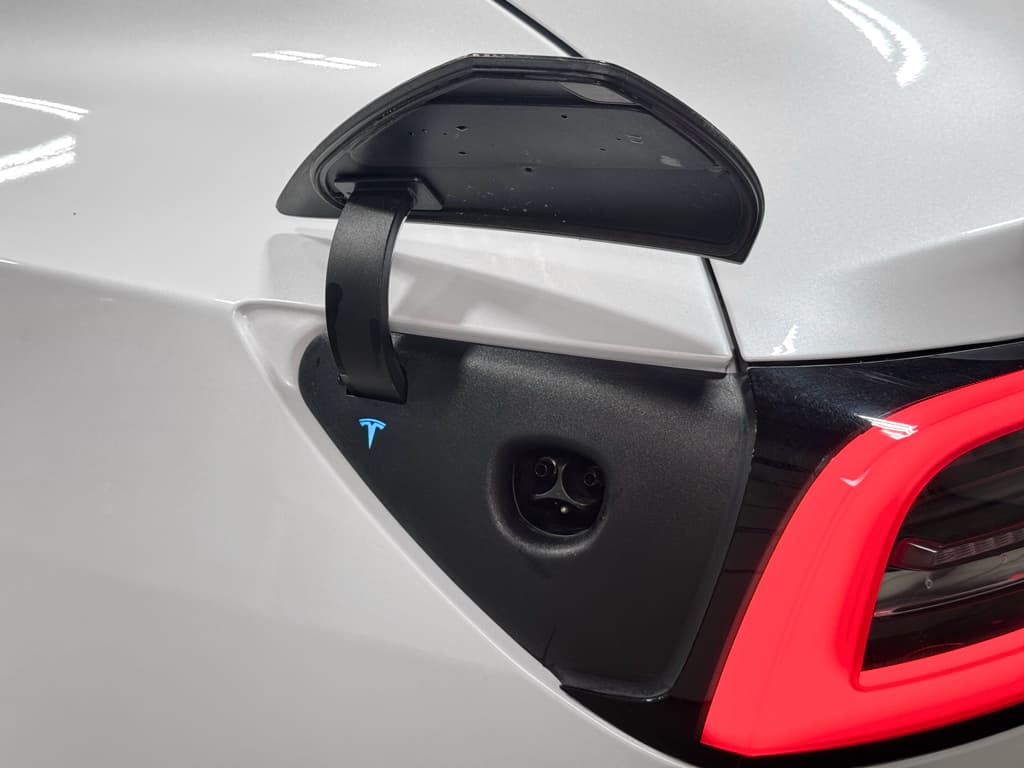2019 Tesla Model 3 view 5