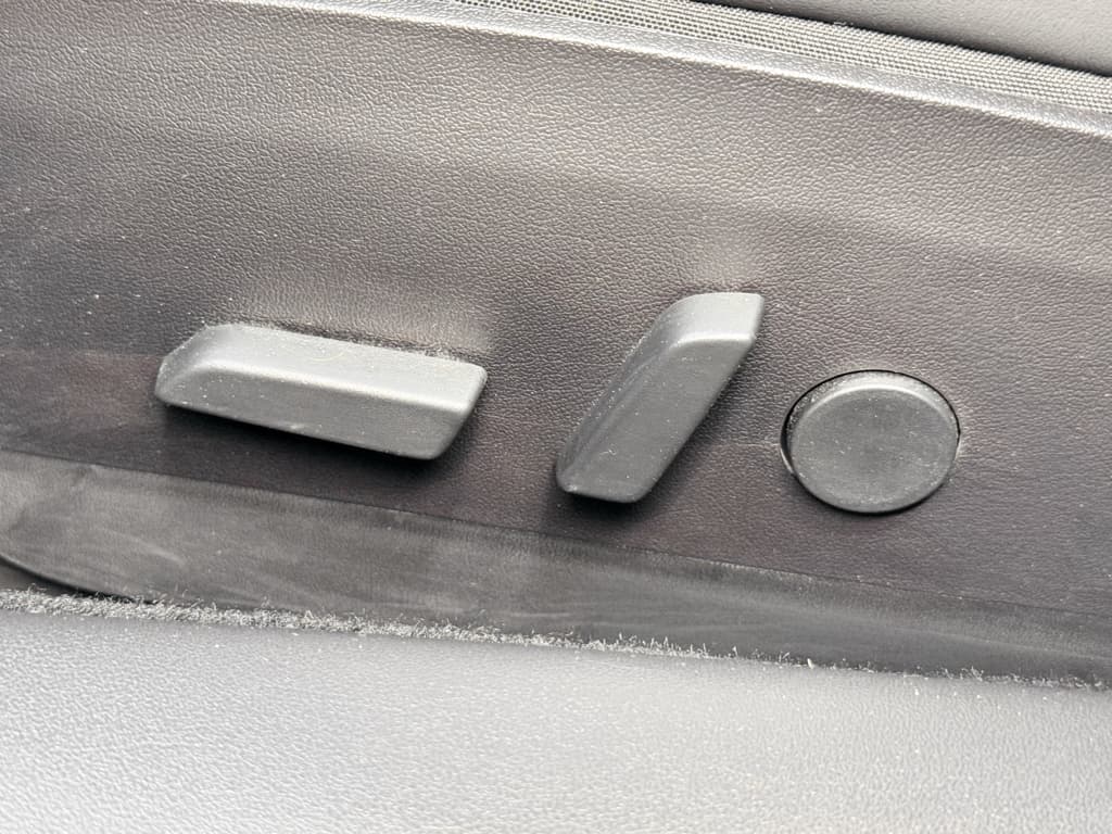 2019 Tesla Model 3 view 7