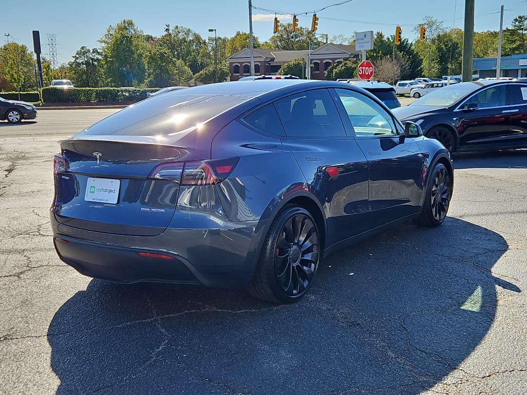 2022 Tesla Model Y view 3