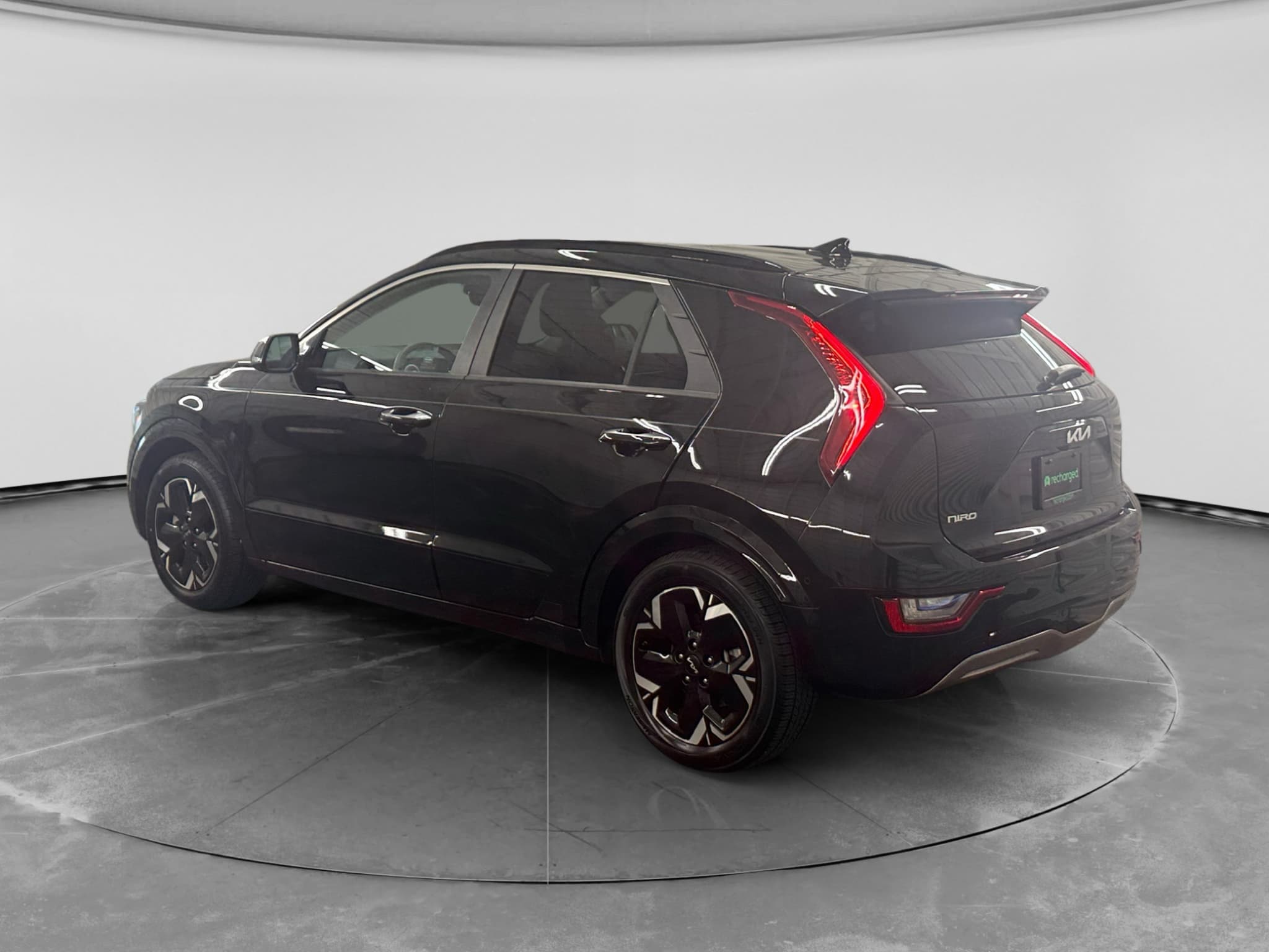 2023 Kia Niro EV view 2