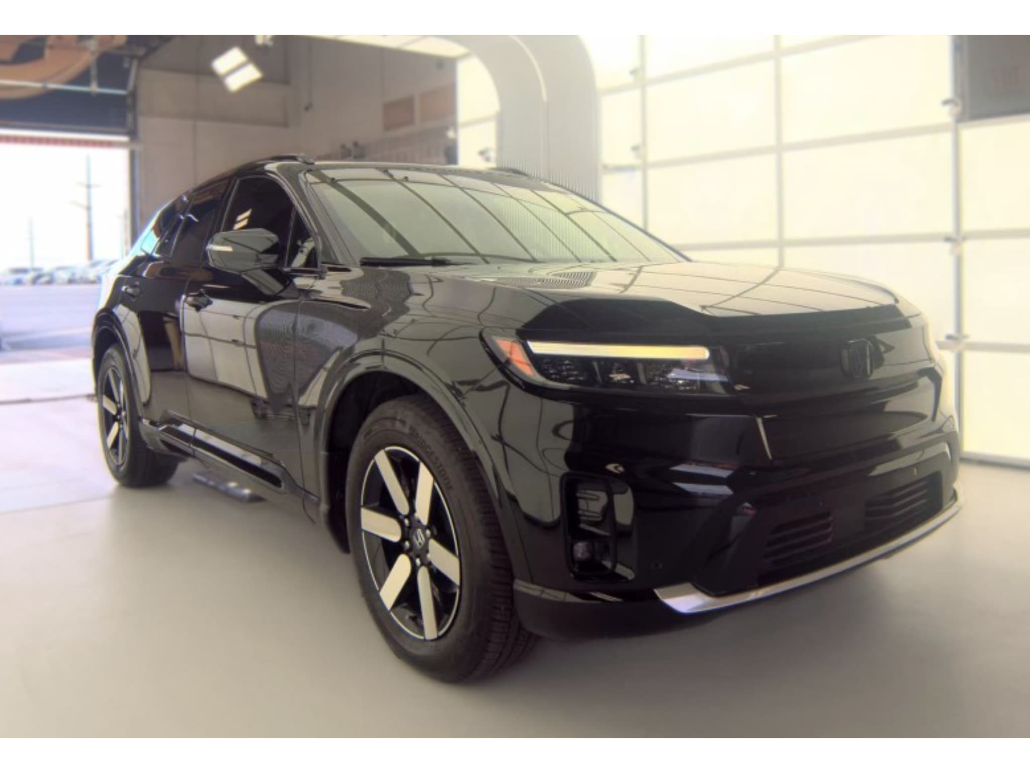 2024 Honda Prologue view 4