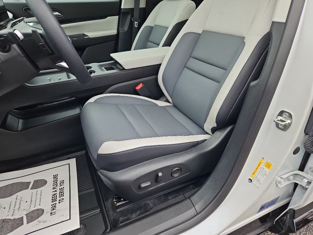 2025 Honda Prologue view 7