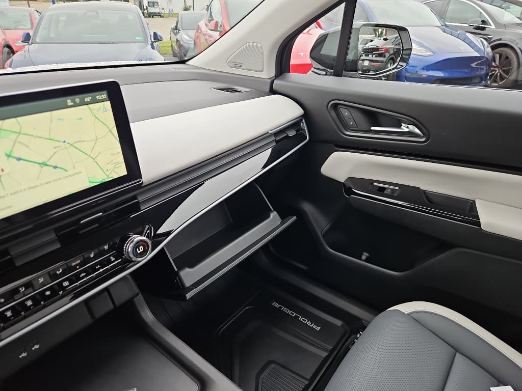 2025 Honda Prologue view 19