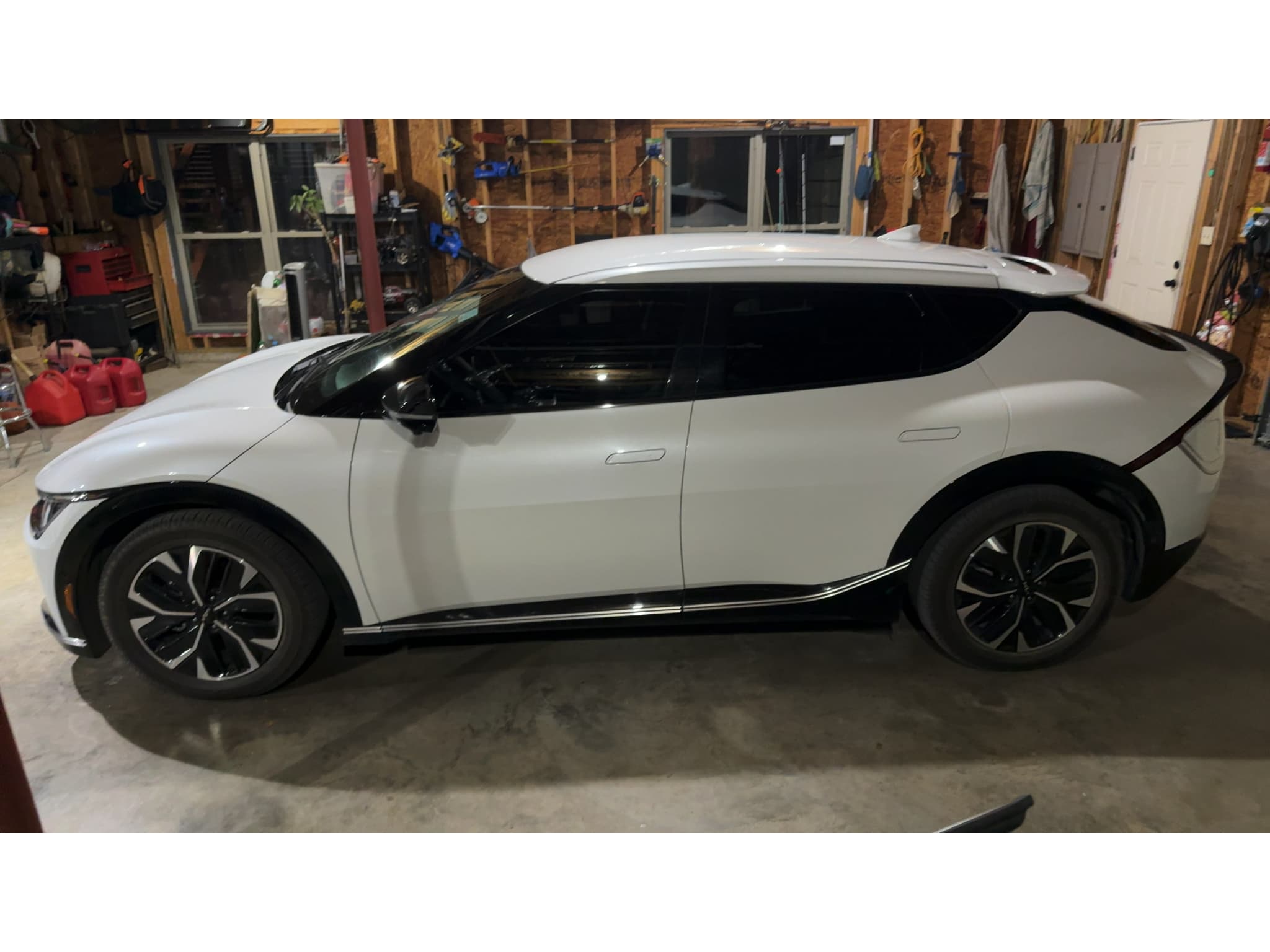 2022 Kia EV6 view 2