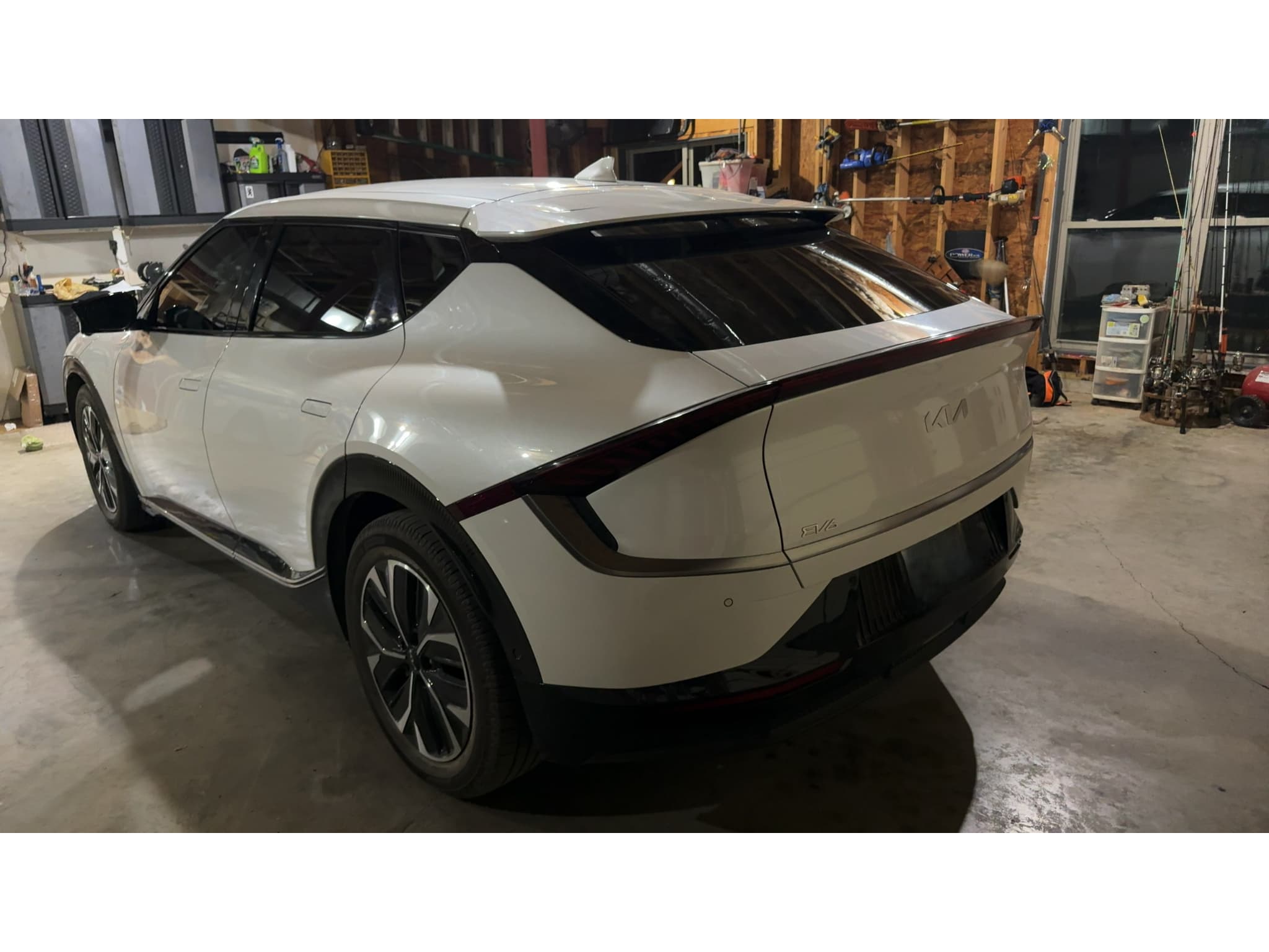 2022 Kia EV6 view 4