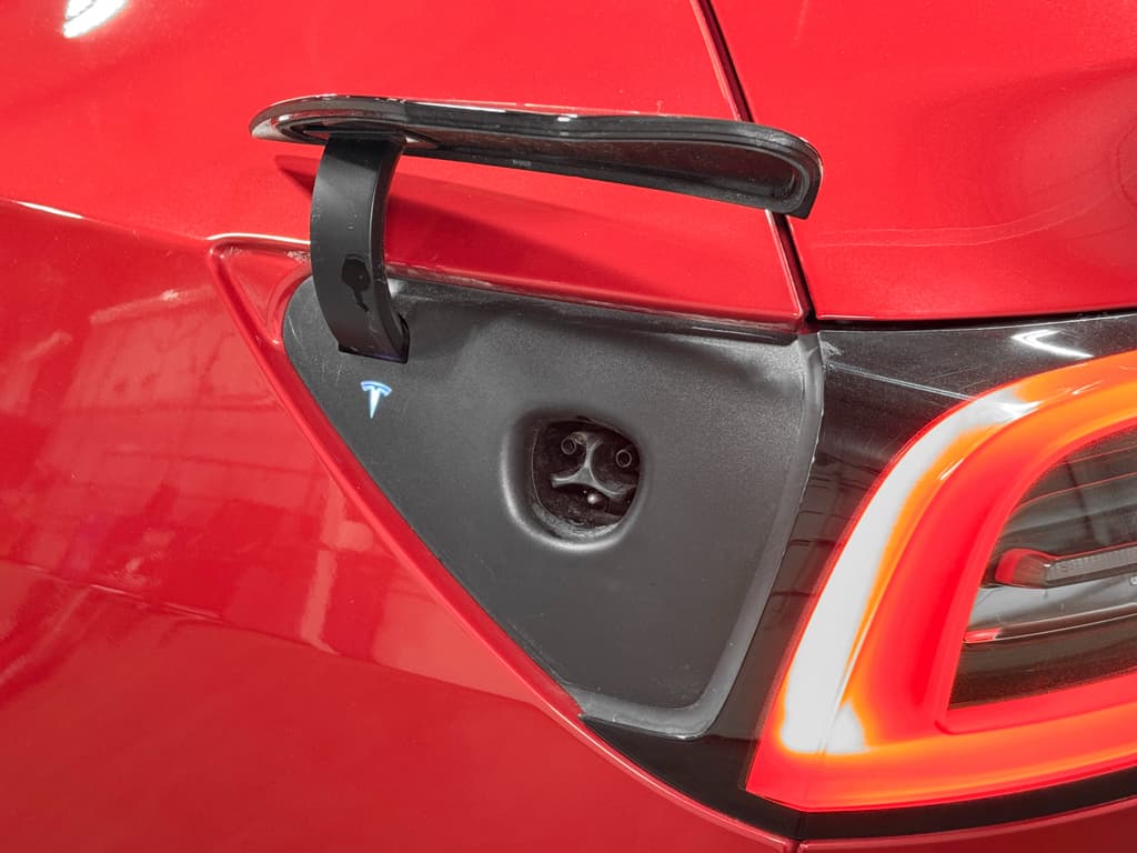 2022 Tesla Model Y view 5