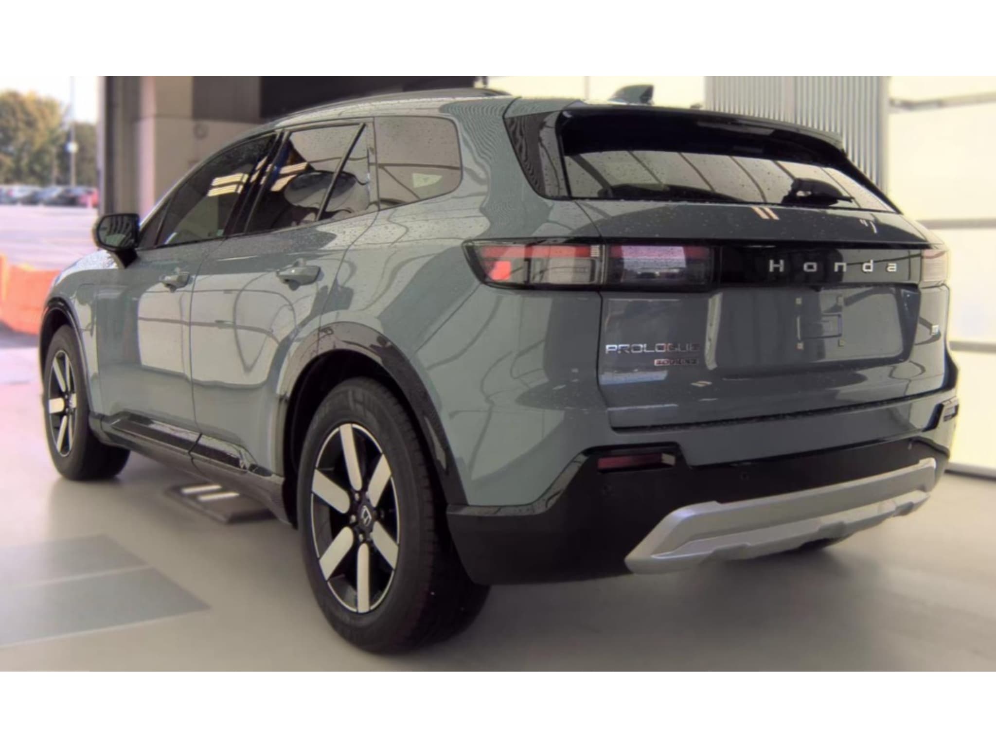 2024 Honda Prologue view 4