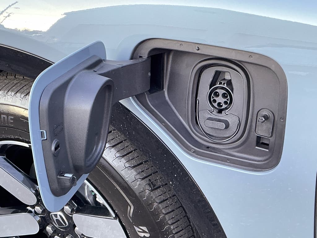 2025 Honda Prologue view 5