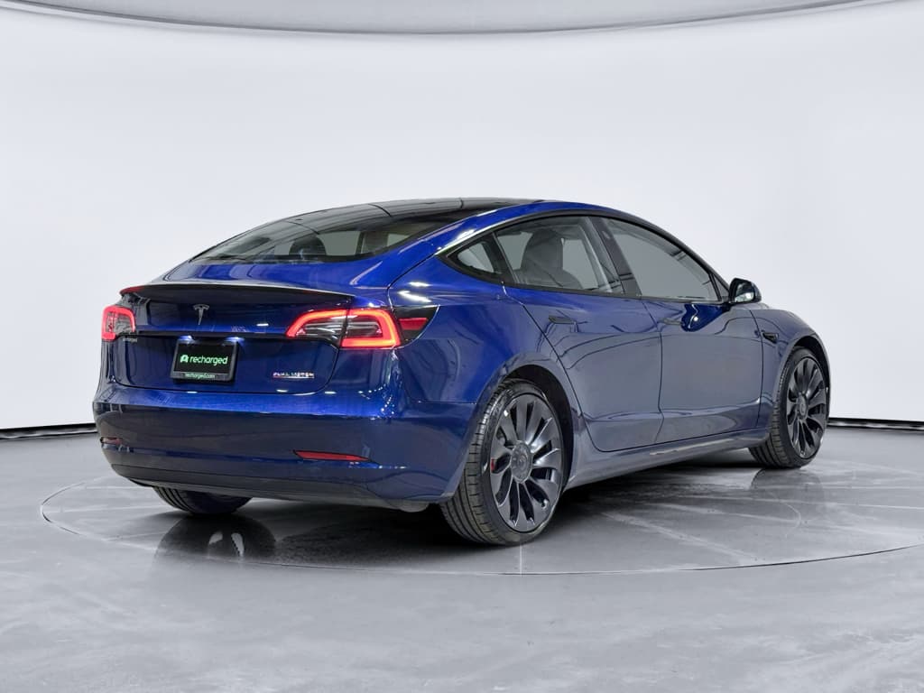 2023 Tesla Model 3 view 3