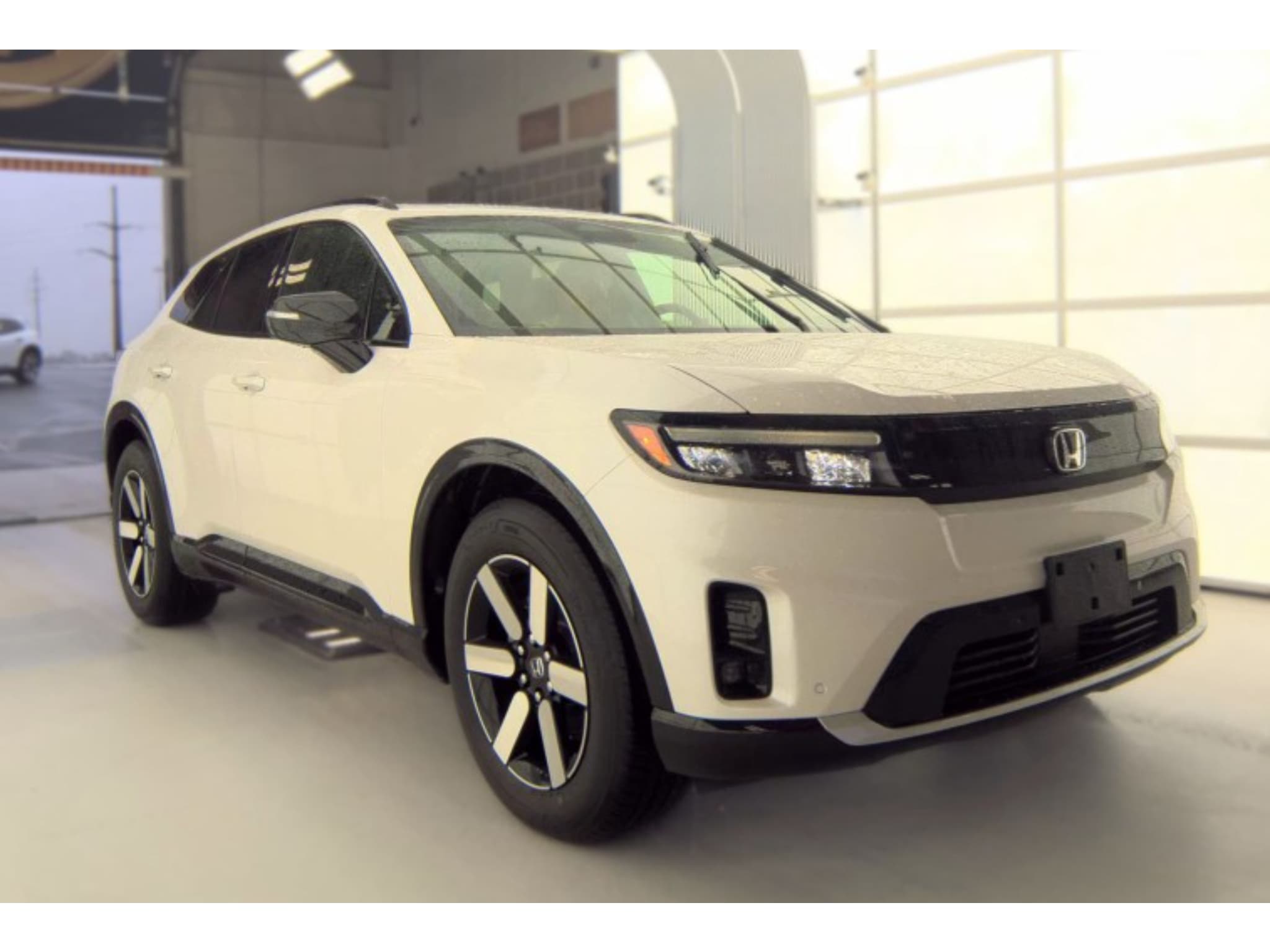 2024 Honda Prologue view 2