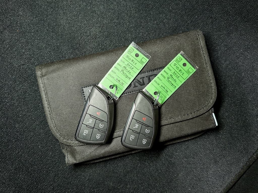 2025 Honda Prologue view 23