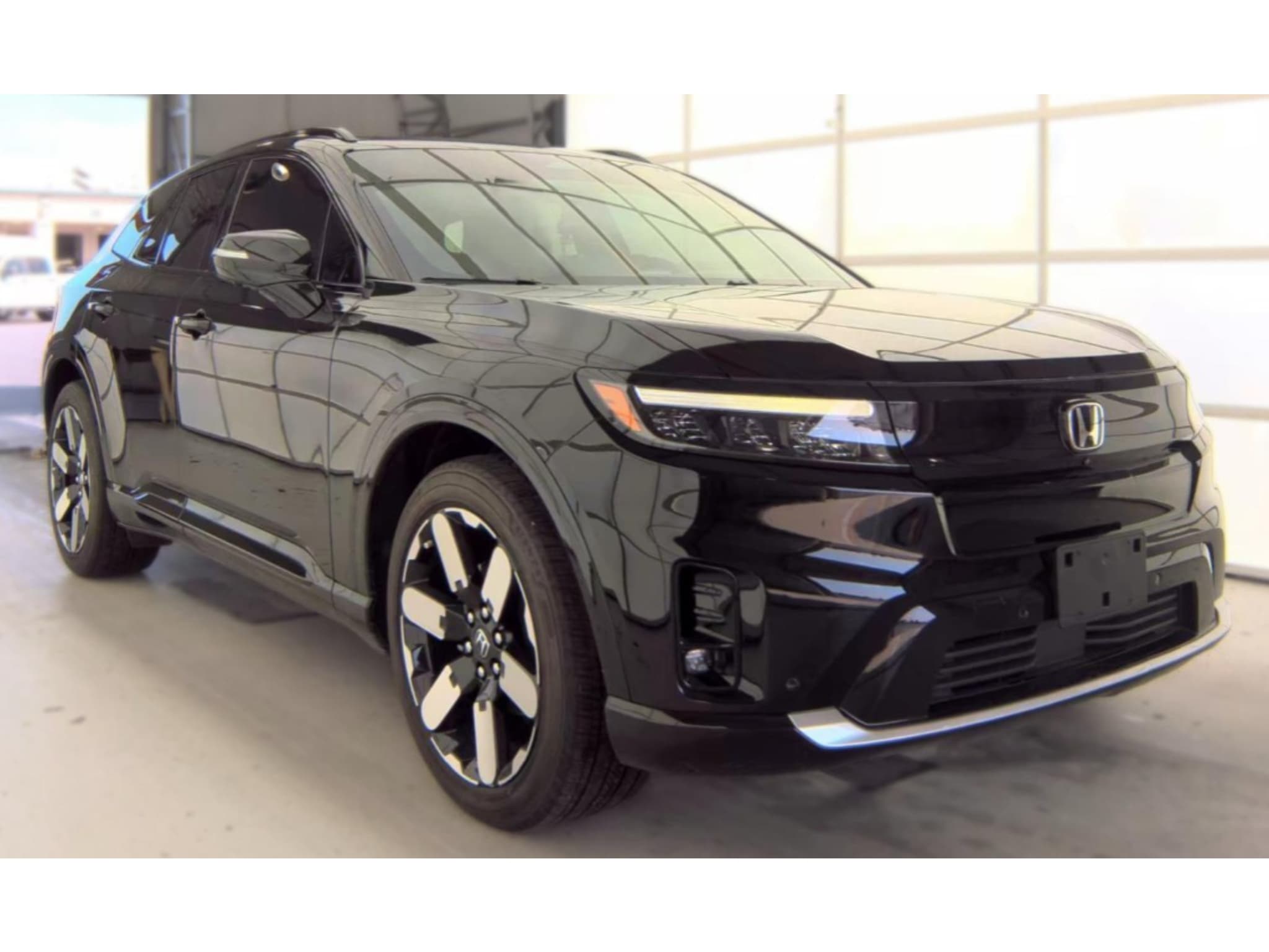 2025 Honda Prologue view 2