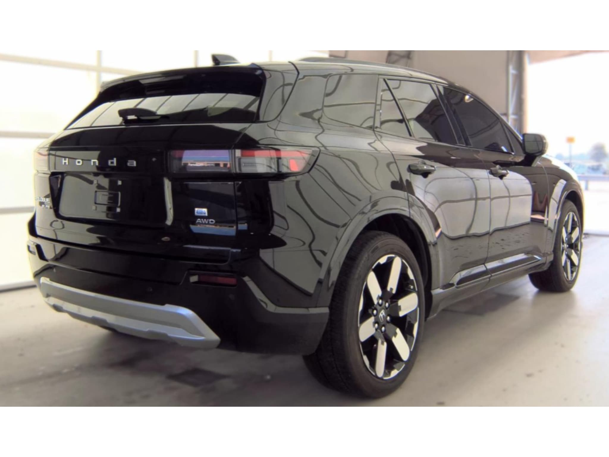 2025 Honda Prologue view 3