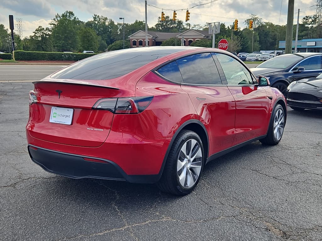 2022 Tesla Model Y view 3