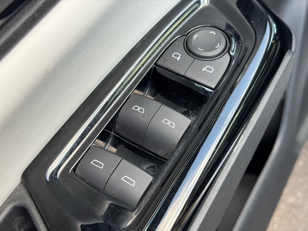 2024 Honda Prologue view 8