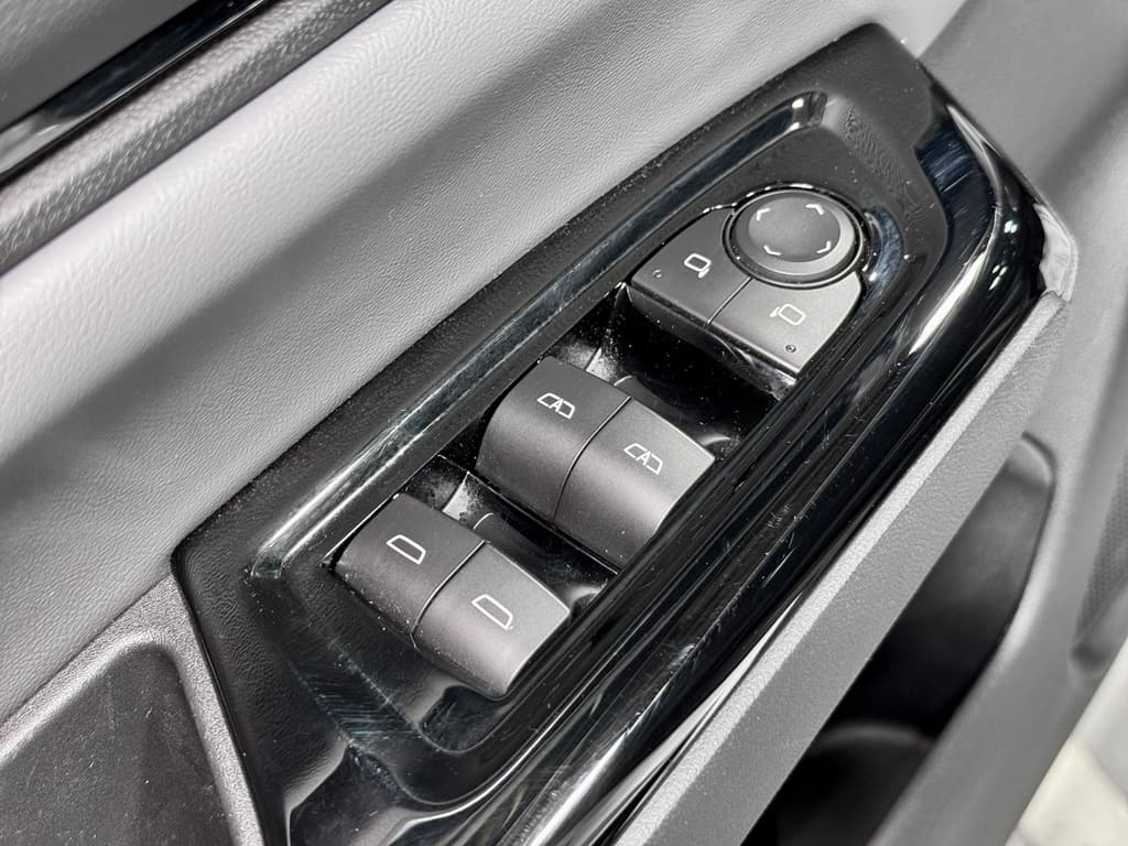 2024 Honda Prologue view 8