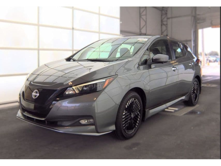 2025 Nissan LEAF