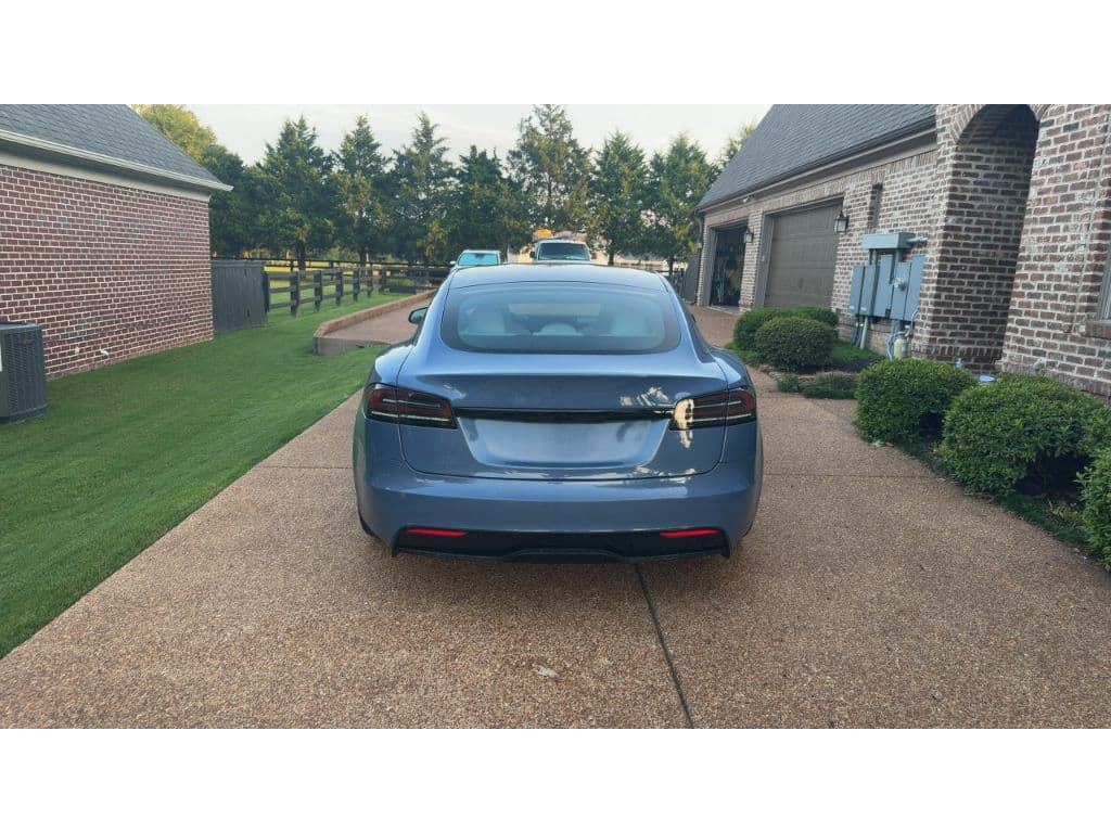 2026 Tesla Model S view 5