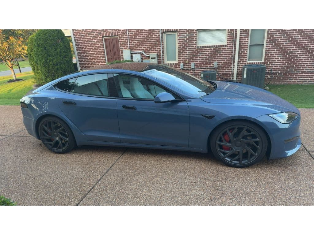 2026 Tesla Model S view 7