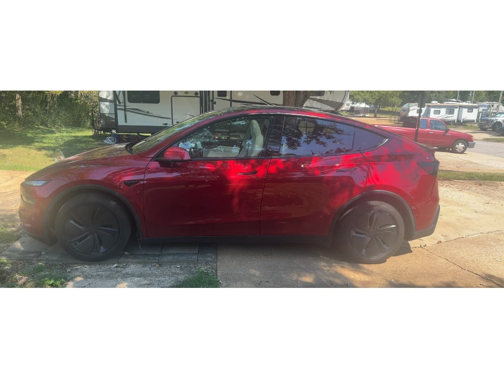 2026 Tesla Model Y view 3