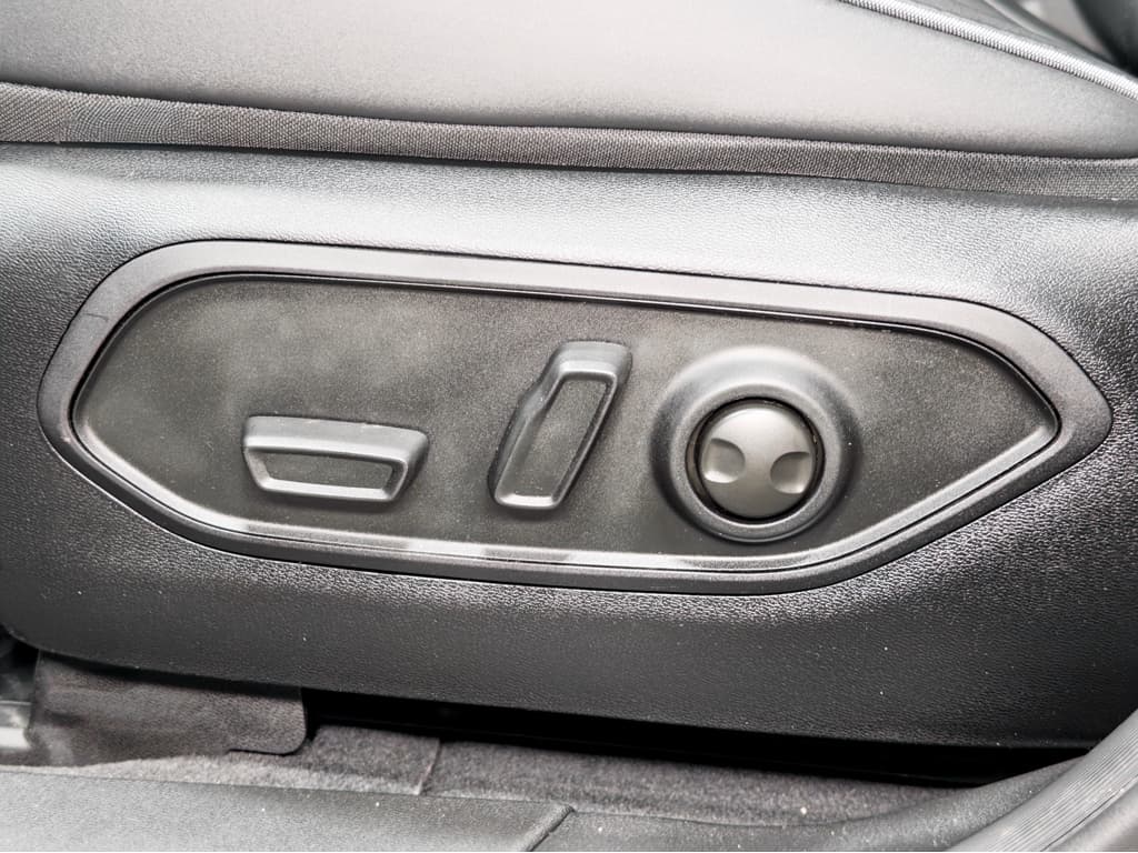 2025 Jeep Wagoneer S view 7