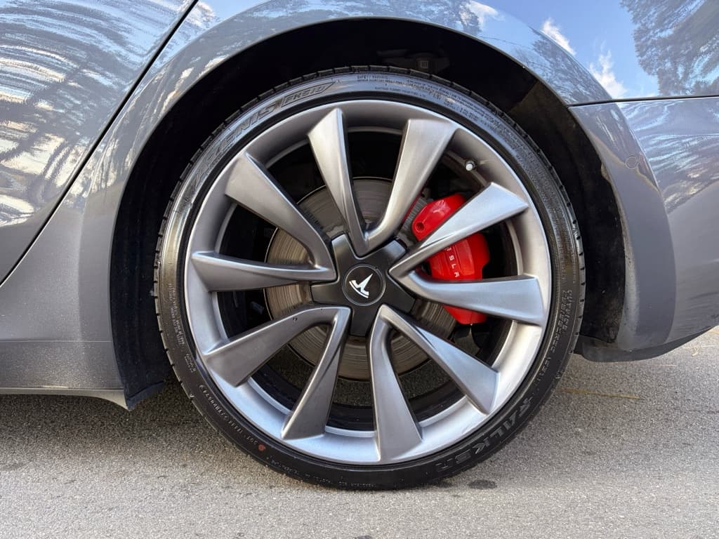 2020 Tesla Model 3 view 34