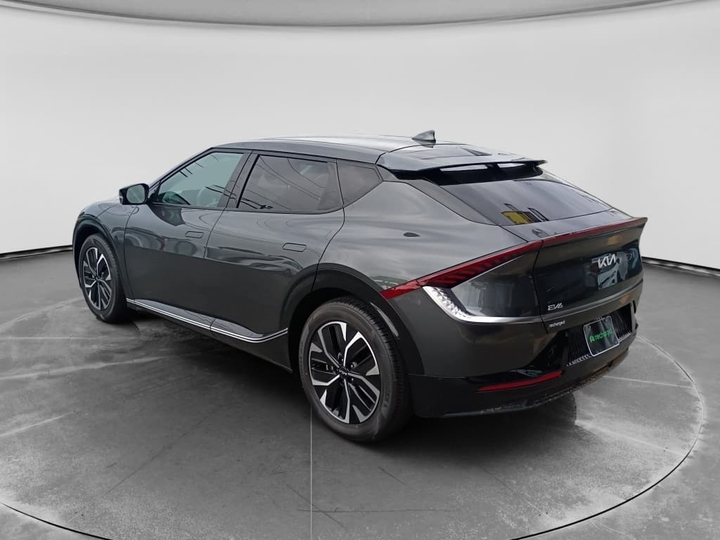 2023 Kia EV6 view 4
