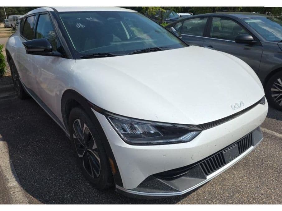2024 Kia EV6 view 2