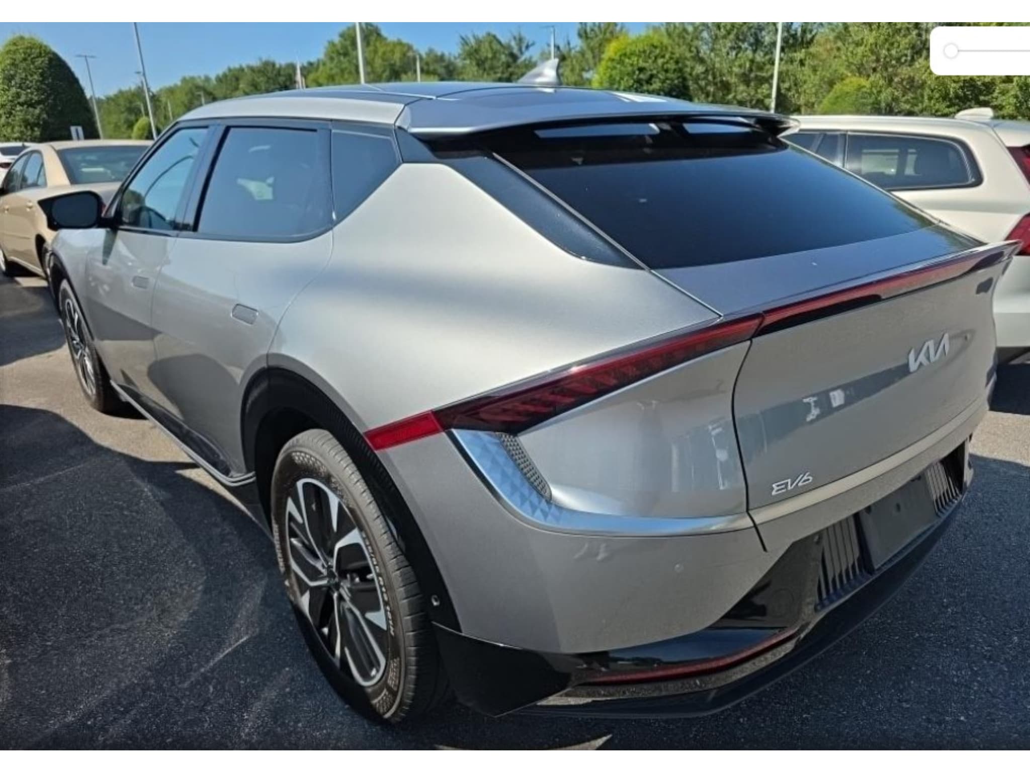 2024 Kia EV6 view 4