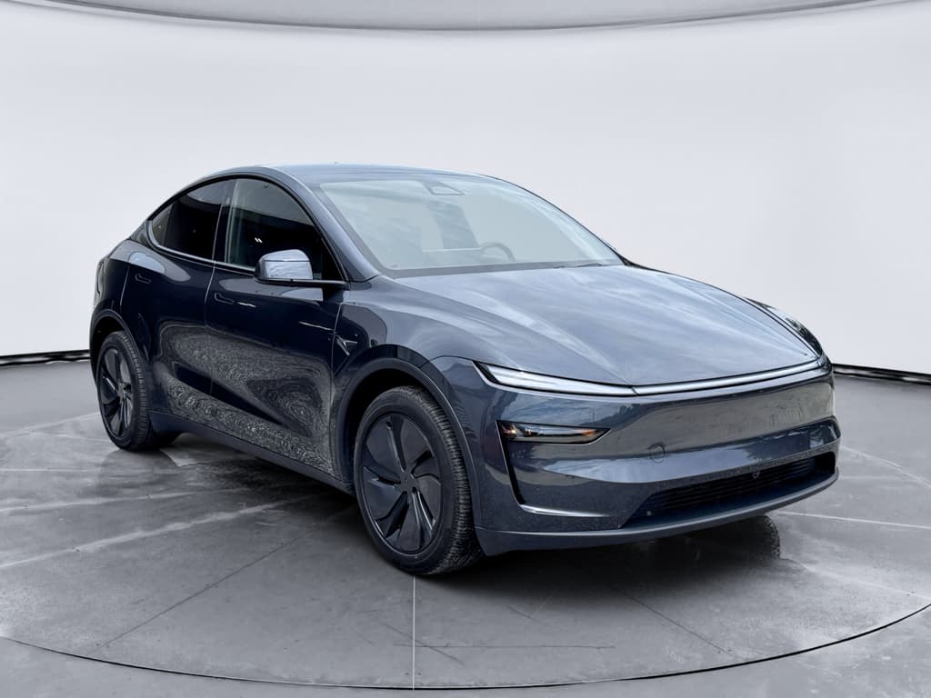 2026 Tesla Model Y view 4