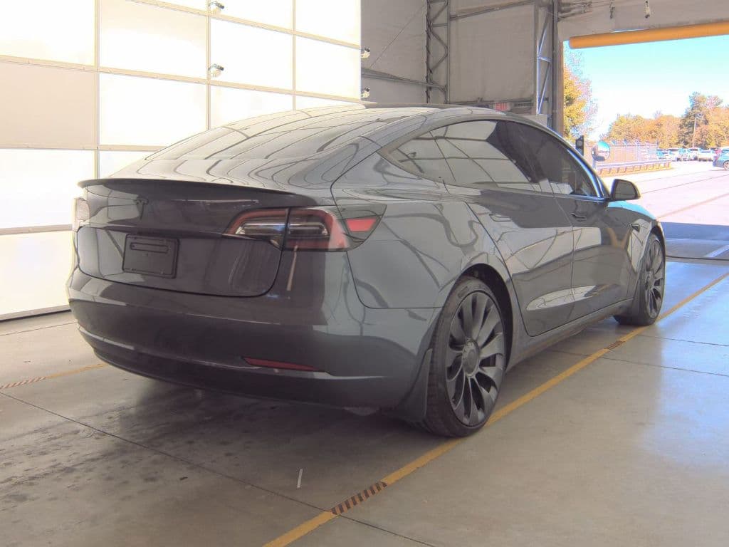 2023 Tesla Model 3 view 3
