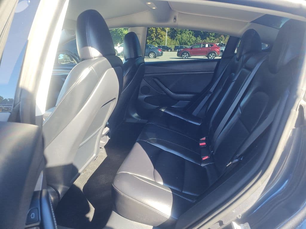 2023 Tesla Model 3 view 6